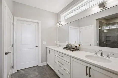 9064 Mills Lane Chanhassen MN 55317
