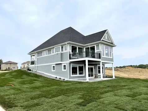 9064 Mills Lane Chanhassen MN 55317