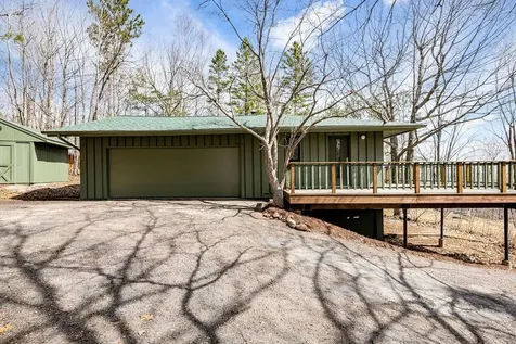 2207 Heather Avenue Duluth MN 55803
