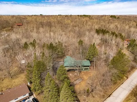 2207 Heather Avenue Duluth MN 55803