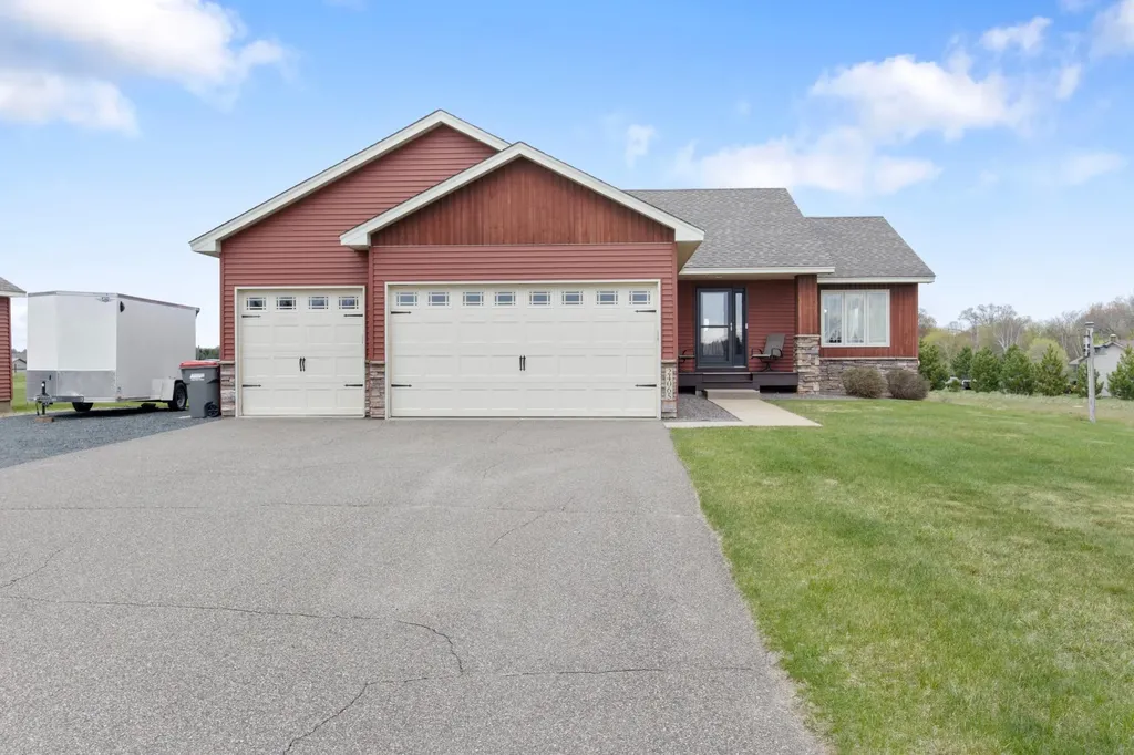 24065 Leo Street NE Stacy MN 55079