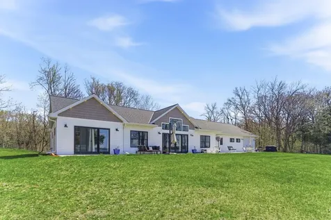 6440 108th Avenue Clear Lake MN 55319