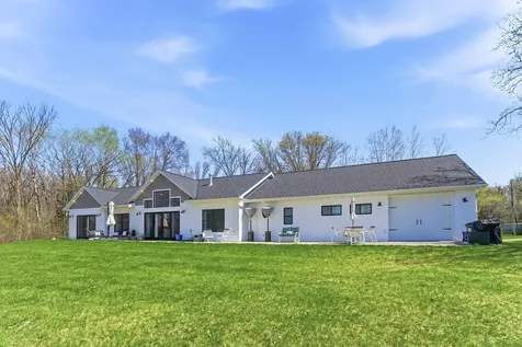 6440 108th Avenue Clear Lake MN 55319