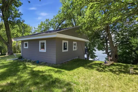 2733 Nevens Avenue SW Cokato MN 55321