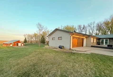 1110 110th Avenue Hadley MN 56151