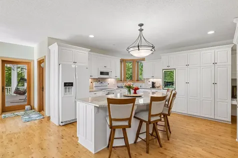4854 Linden Trail N Lake Elmo MN 55042