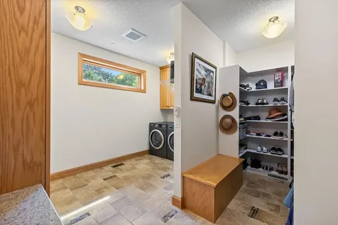 4854 Linden Trail N Lake Elmo MN 55042