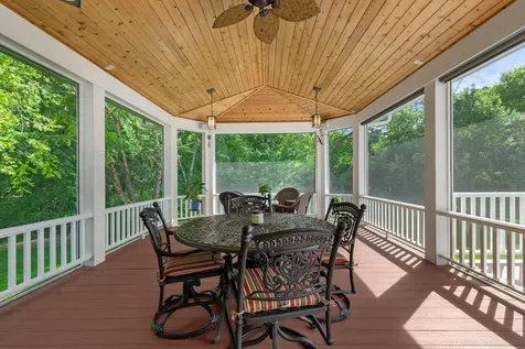 4854 Linden Trail N Lake Elmo MN 55042