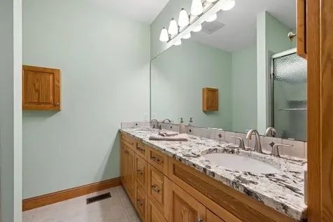 4854 Linden Trail N Lake Elmo MN 55042