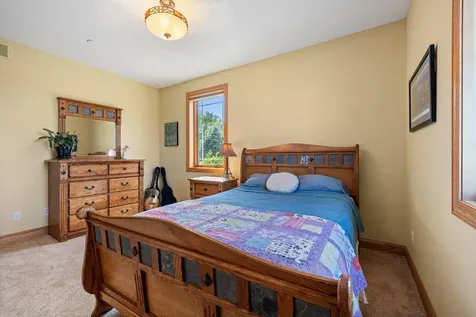 4854 Linden Trail N Lake Elmo MN 55042