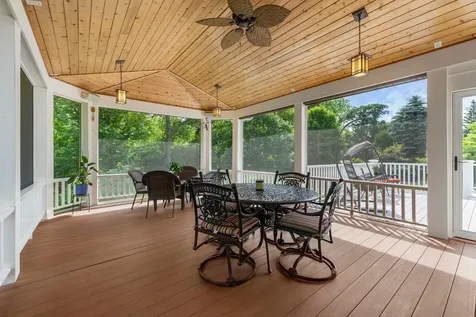4854 Linden Trail N Lake Elmo MN 55042