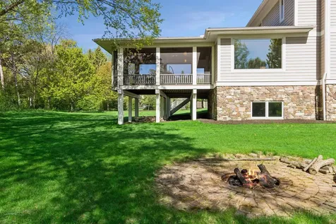 4854 Linden Trail N Lake Elmo MN 55042