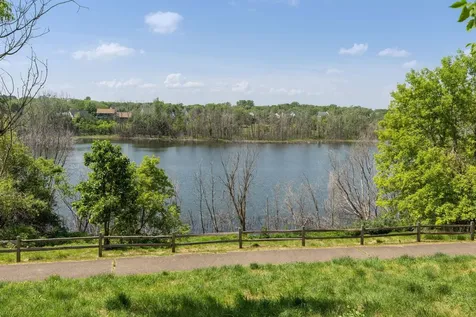 4854 Linden Trail N Lake Elmo MN 55042