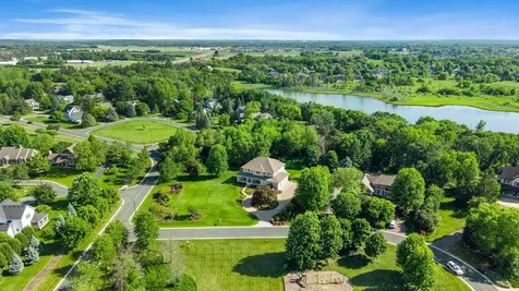 4854 Linden Trail N Lake Elmo MN 55042