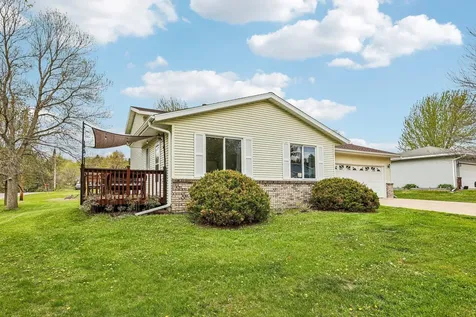 931 Chestnut Street Taylors Falls MN 55084