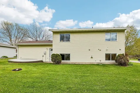 931 Chestnut Street Taylors Falls MN 55084