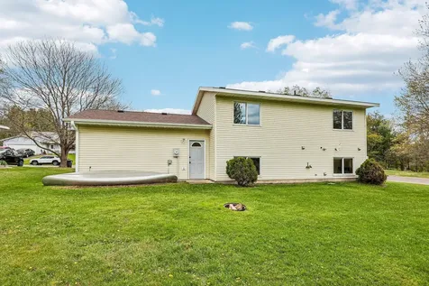 931 Chestnut Street Taylors Falls MN 55084