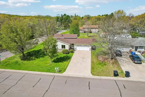 931 Chestnut Street Taylors Falls MN 55084