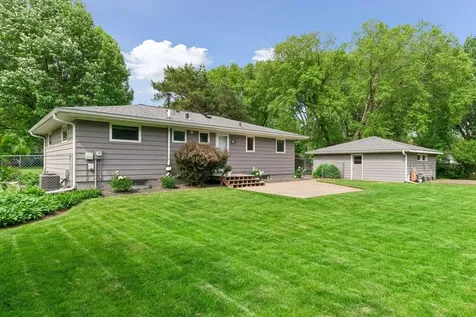 15725 2nd Avenue N Plymouth MN 55447