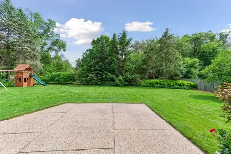 15725 2nd Avenue N Plymouth MN 55447