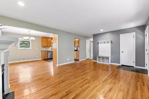 15725 2nd Avenue N Plymouth MN 55447
