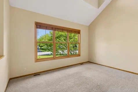 11409 Balsam Way Woodbury MN 55129