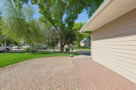 12838 95th Avenue N Maple Grove MN 55369