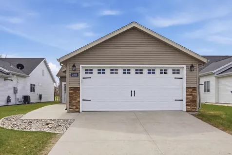 2817 35th Street S Moorhead MN 56560