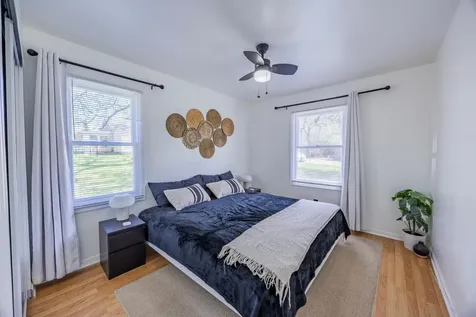 1529 Hudson Road Saint Paul MN 55106