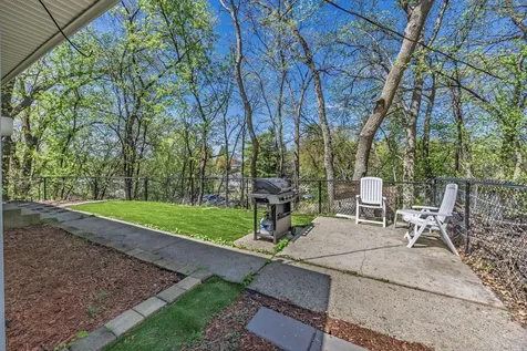 1529 Hudson Road Saint Paul MN 55106