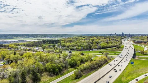 1529 Hudson Road Saint Paul MN 55106