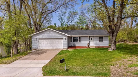 1529 Hudson Road Saint Paul MN 55106