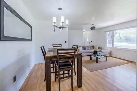 1529 Hudson Road Saint Paul MN 55106