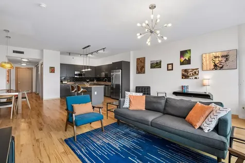 215 10th Avenue S Minneapolis MN 55415