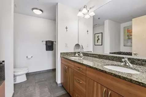 215 10th Avenue S Minneapolis MN 55415