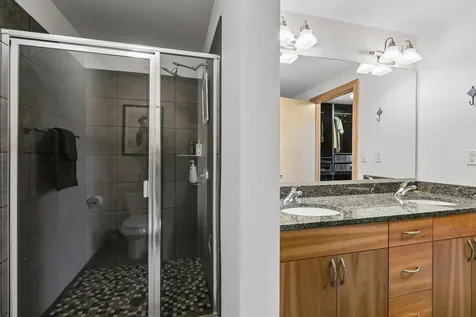 215 10th Avenue S Minneapolis MN 55415