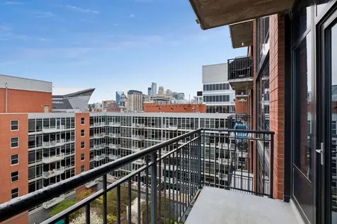 215 10th Avenue S Minneapolis MN 55415