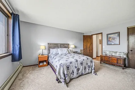 1304 W Medicine Lake Drive Plymouth MN 55441