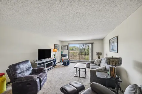 1304 W Medicine Lake Drive Plymouth MN 55441