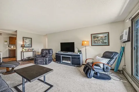 1304 W Medicine Lake Drive Plymouth MN 55441