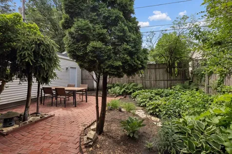 145 Rustic Lodge W Minneapolis MN 55419