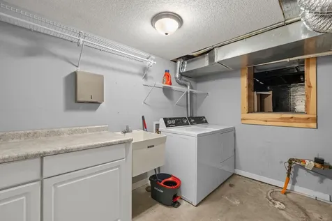 319 Bellwood Avenue Maplewood MN 55117