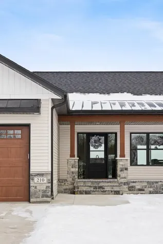 1555 72nd Avenue S Fargo ND 58104