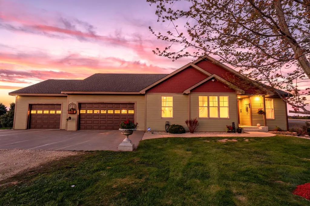 15585 County 9 Boulevard Goodhue MN 55027