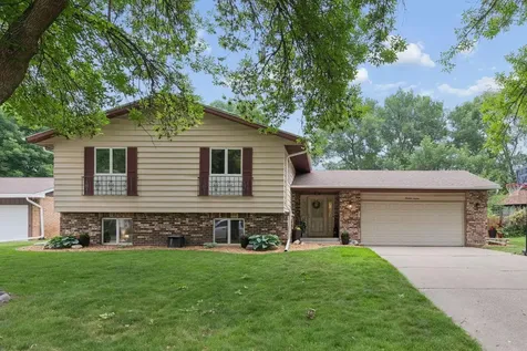 1916 Evergreen Echo Woodbury MN 55125