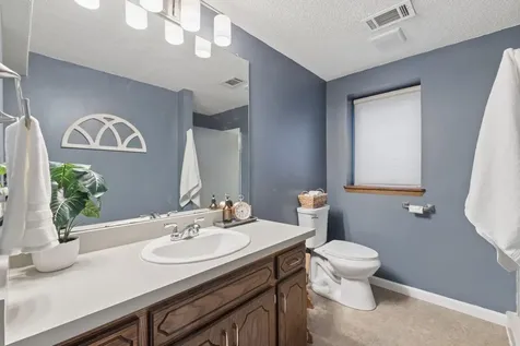 1916 Evergreen Echo Woodbury MN 55125