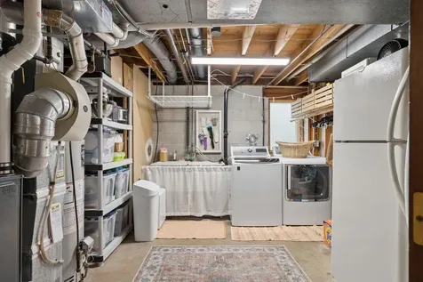 1916 Evergreen Echo Woodbury MN 55125