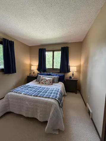 1916 Evergreen Echo Woodbury MN 55125