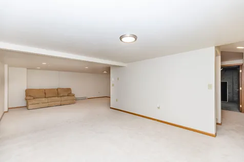 1301 64th Avenue N Fargo ND 58102