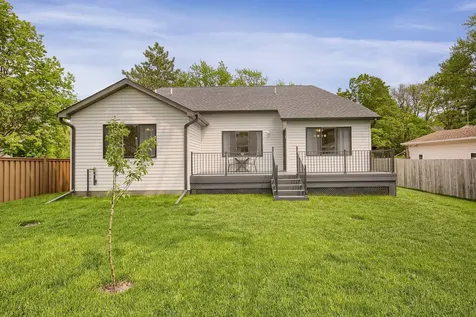 1431 Sumter Avenue N Golden Valley MN 55427
